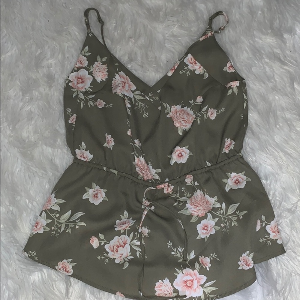 Green floral tank